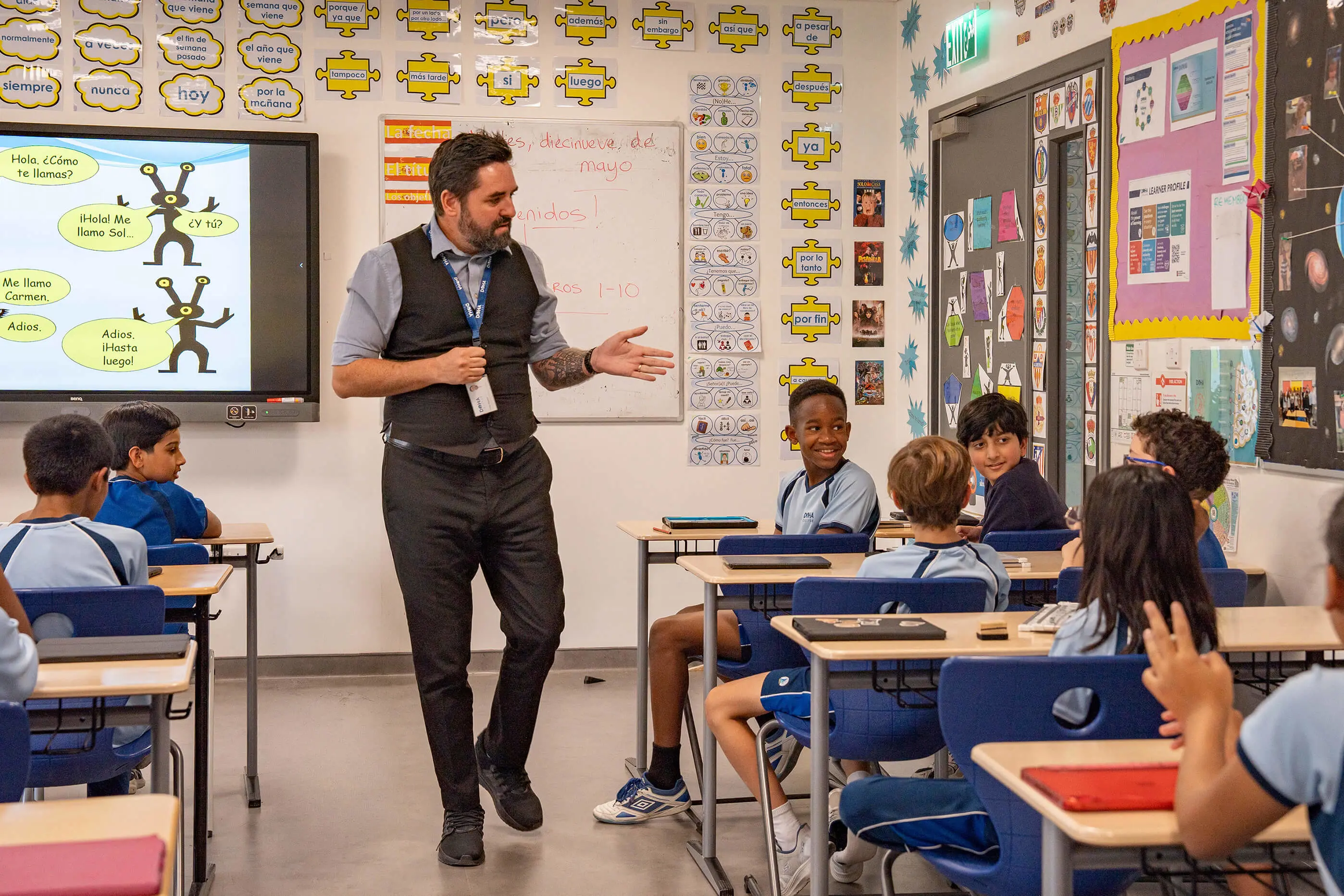 Students Participating in "Grow Your Money" Competition